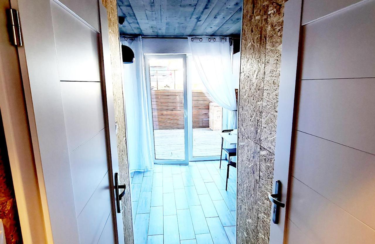 Sub Hel. Budzetowe Pokoje W Domu Z Basenem. Wokol Domu Tylko Natura. Balkon Zbyteczny. Exterior photo