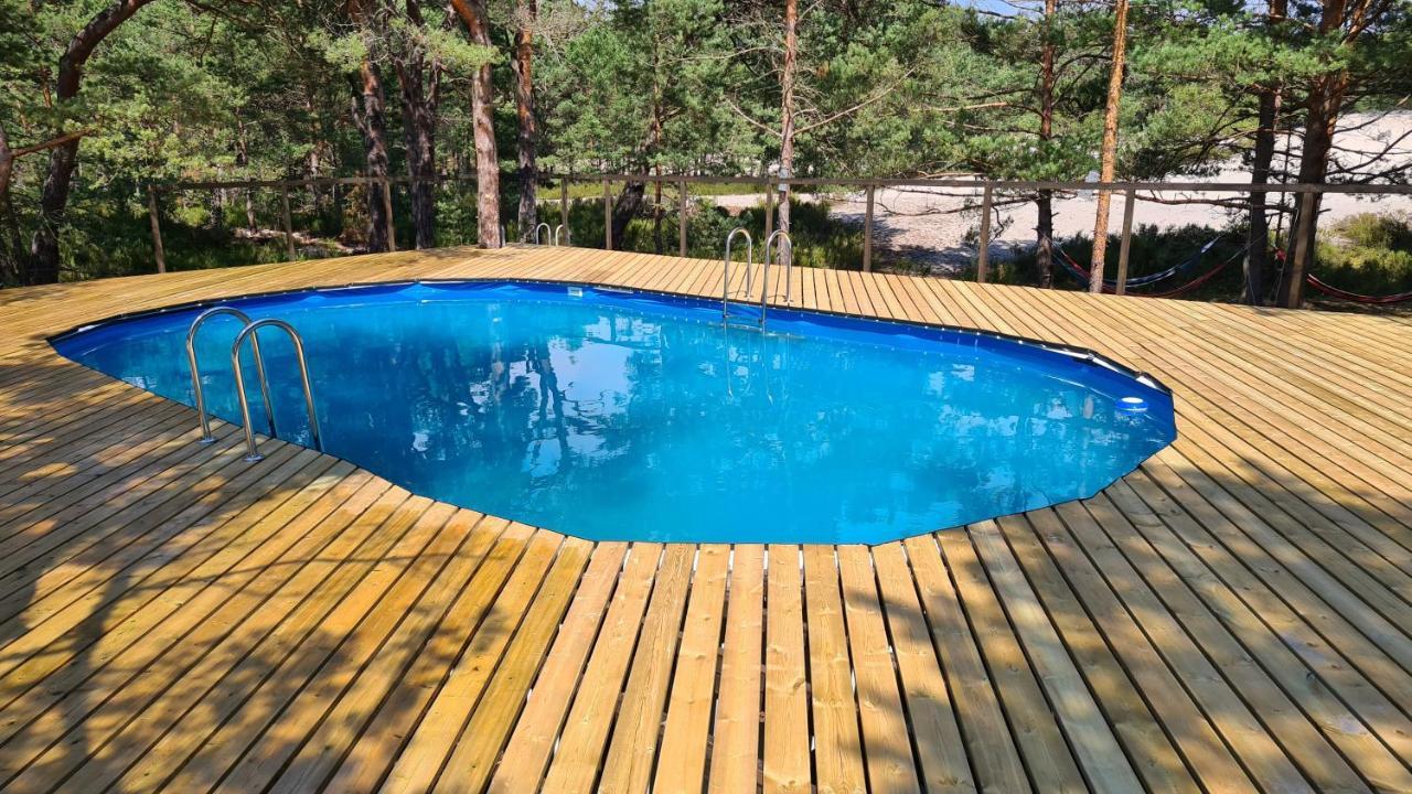Sub Hel. Budzetowe Pokoje W Domu Z Basenem. Wokol Domu Tylko Natura. Balkon Zbyteczny. Exterior photo